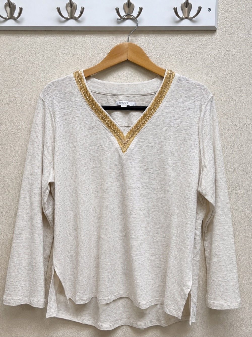 Chico’s Size 3 XL 100% Linen Beaded V-Neck Tunic Top Ivory Gold Embellished
